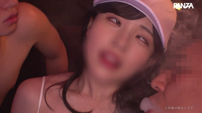 クラブでキメセクさせられてるギャル、アへ顔で乱れまくるｗｗｗ